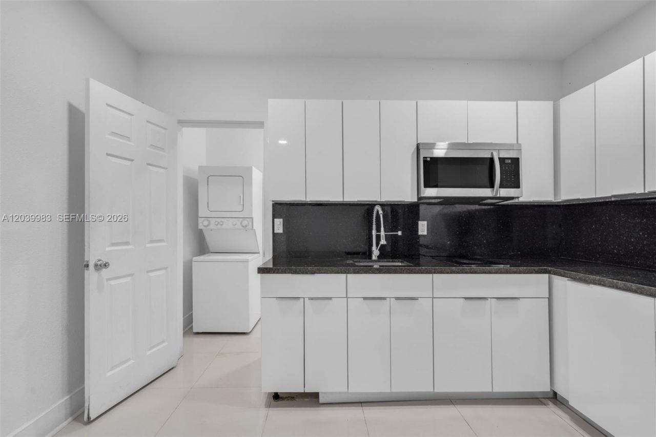 440 NW 125th St , North Miami, FL 33168 Photo