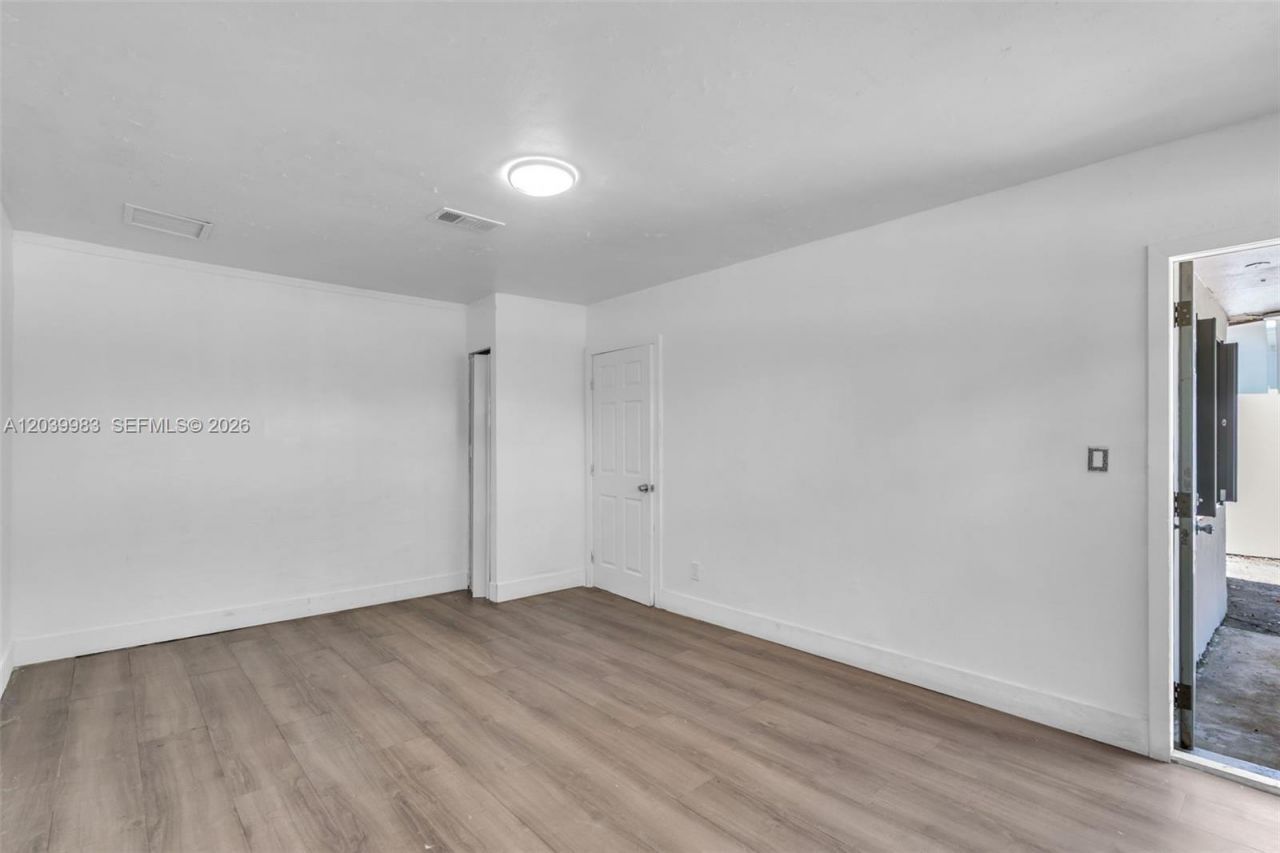 440 NW 125th St , North Miami, FL 33168 Photo