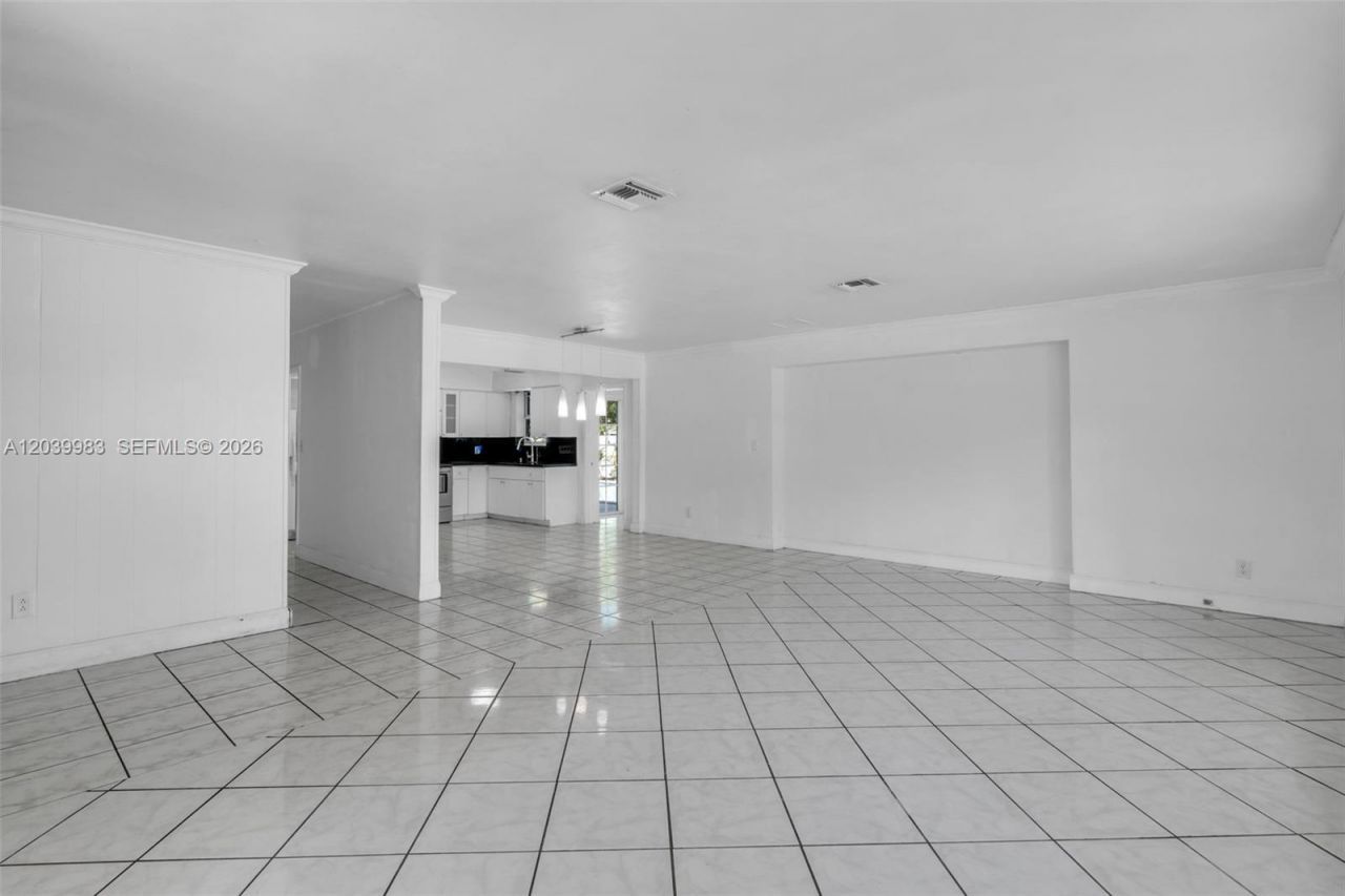 440 NW 125th St , North Miami, FL 33168 Photo