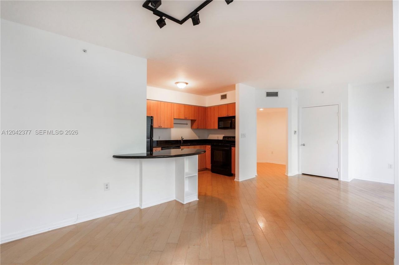 1330 West Ave, Unit 610, Miami Beach, FL 33139 Photo
