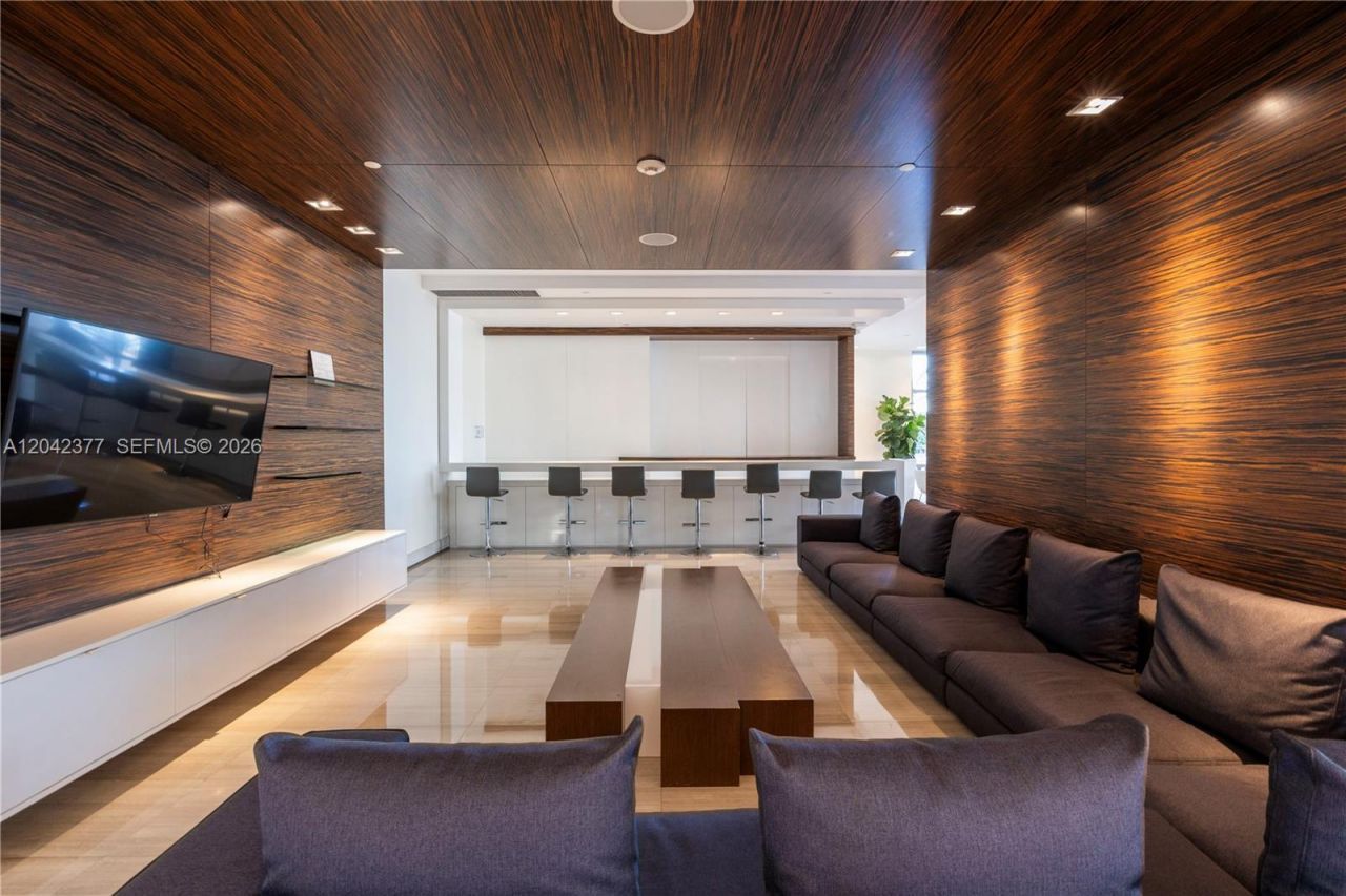1330 West Ave, Unit 610, Miami Beach, FL 33139 Photo