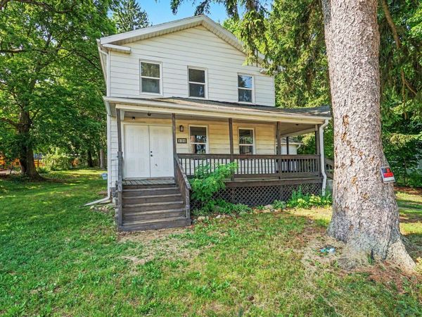 338 College Street, Olivet, MI 49076