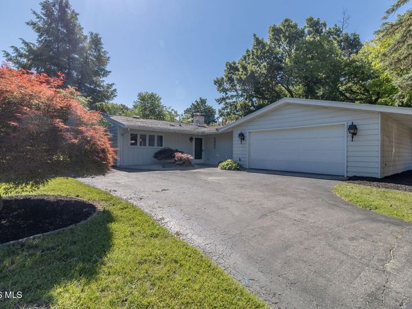 3507 Queenswood Boulevard , Toledo, OH 43606