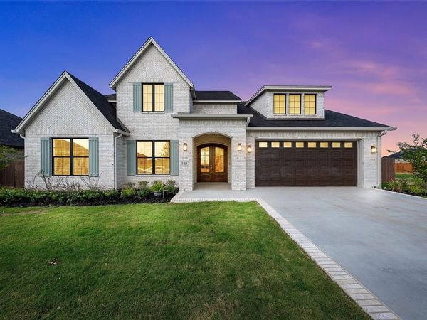 1317 Tahonta Drive, Hewitt, TX 76643