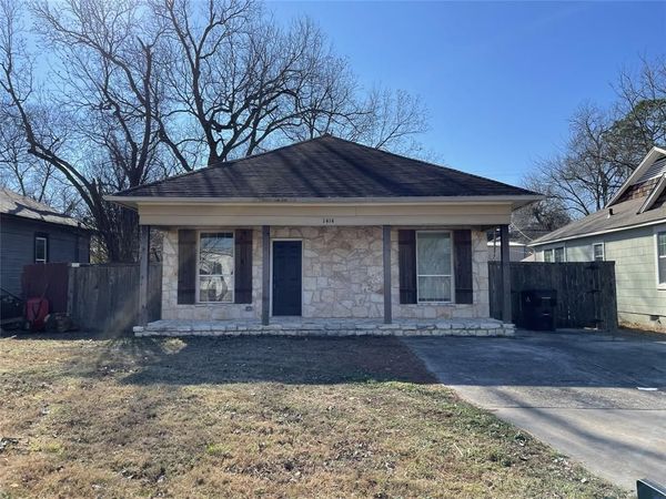 1414 W Sears Street , Denison, TX 75020