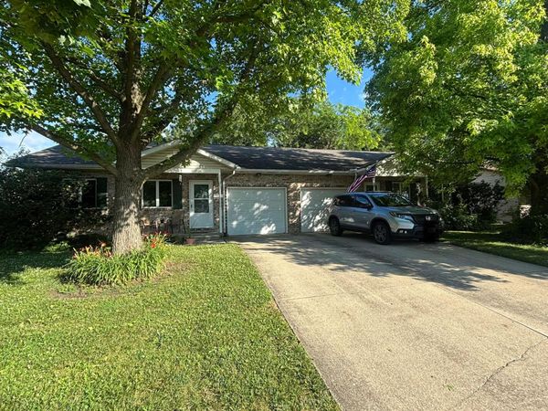 1872 Beacon Street , Washington Court House, OH 43160