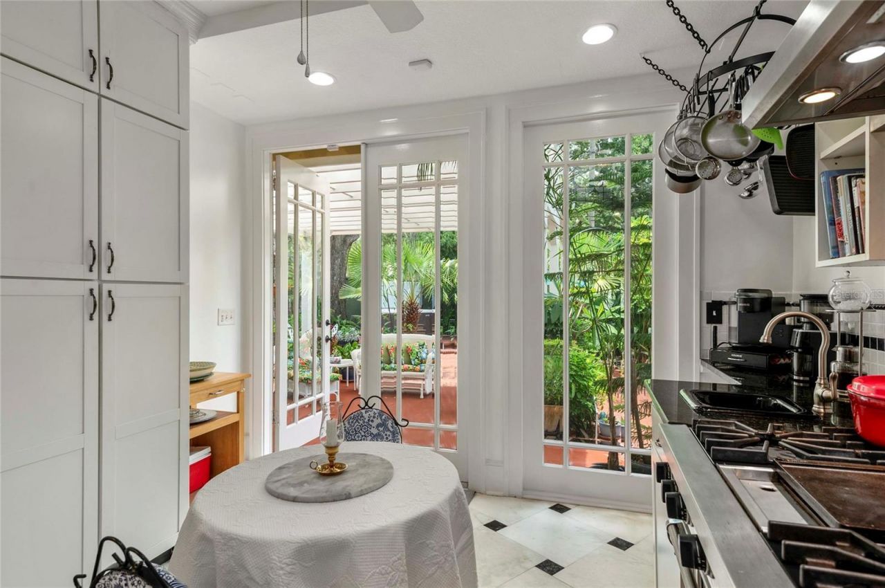 710 Springdale Road, Orlando, FL 32804 Photo