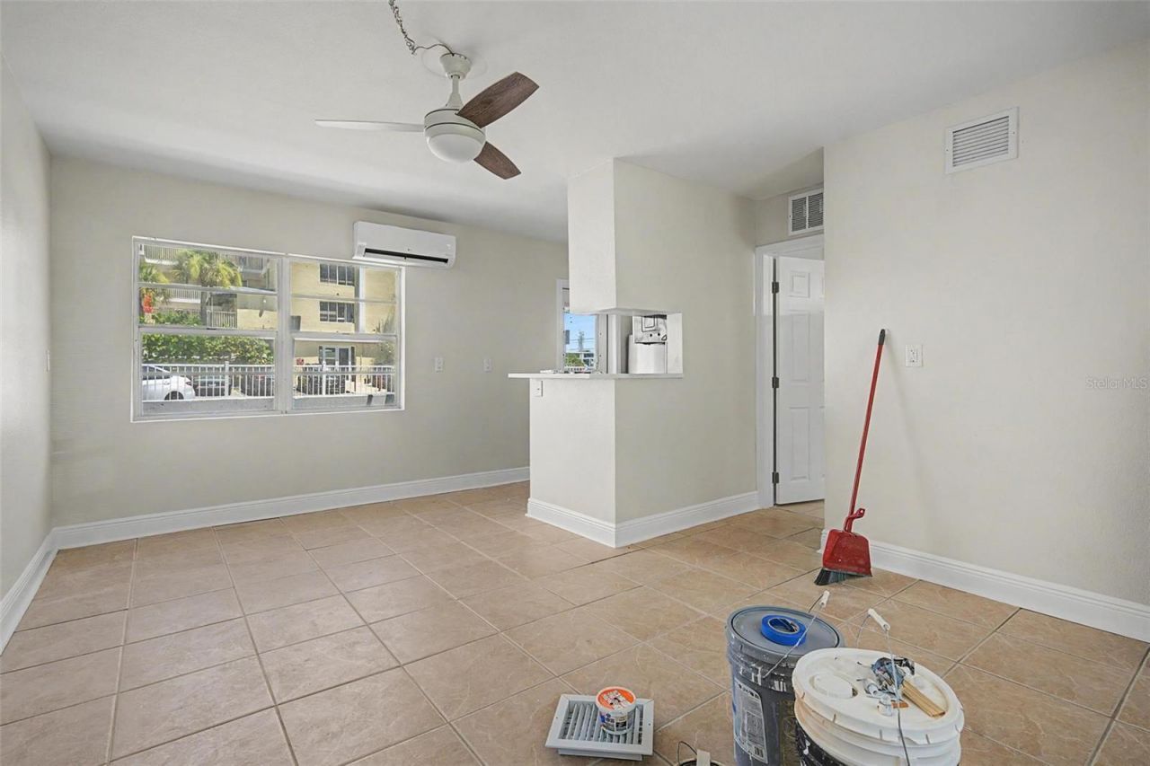 16850 Gulf Boulevard, Unit 4, North Redington Beach, FL 33708 Photo