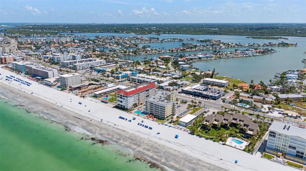 16850 Gulf Boulevard, Unit 4, North Redington Beach, FL 33708 Photo