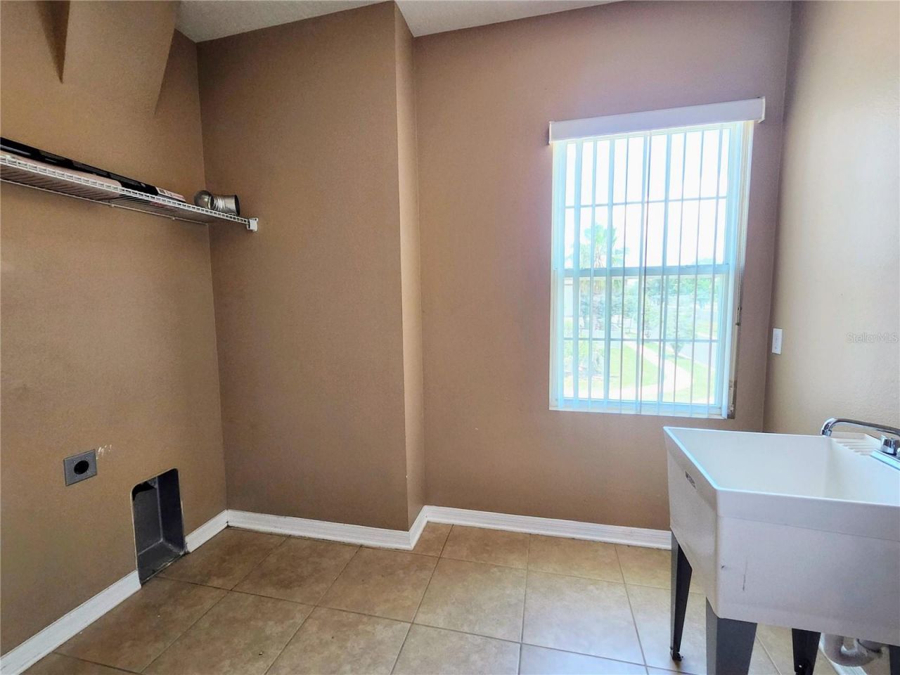 411 Rock Springs Circle , Groveland, FL 34736 Photo