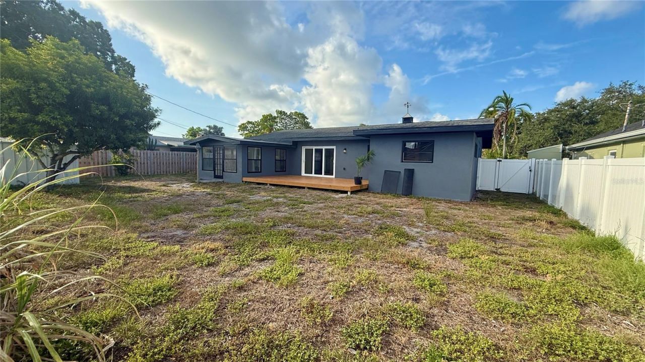 2697 66th Terrace S, Saint Petersburg, FL 33712 Photo