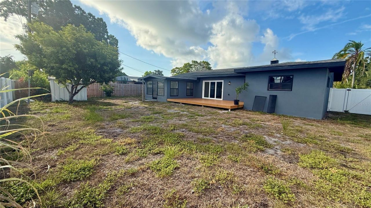 2697 66th Terrace S, Saint Petersburg, FL 33712 Photo