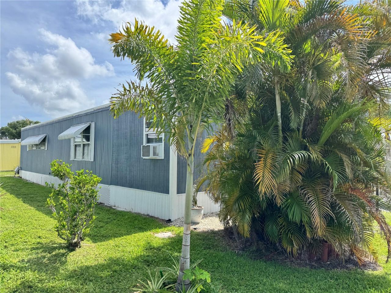 420 49th Street E, Unit 45, Palmetto, FL 34221 Photo
