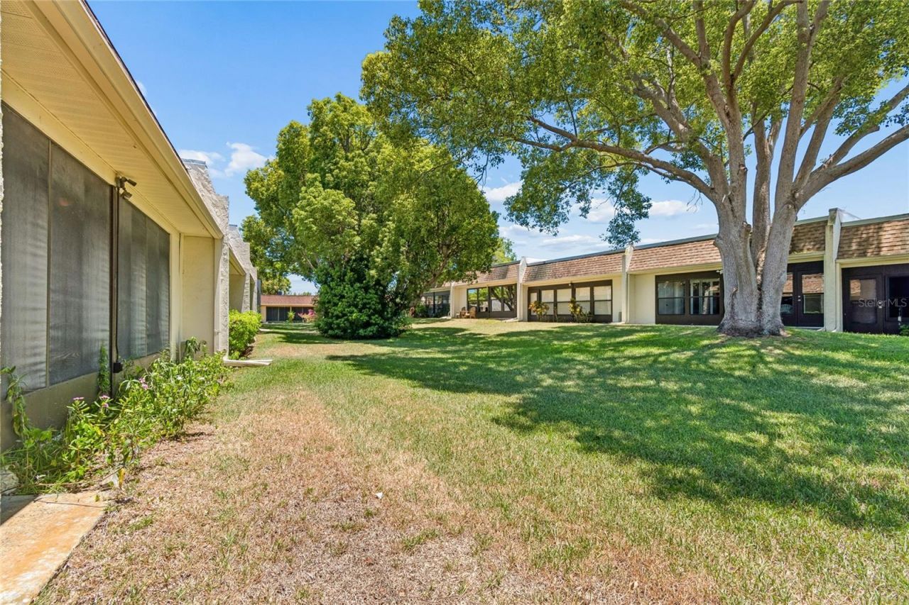 11340 Carriage Hill Drive , Unit 4, Port Richey, FL 34668 Photo