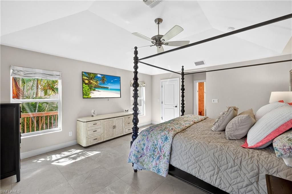 240 Channel Dr , Naples, FL 34108 Photo