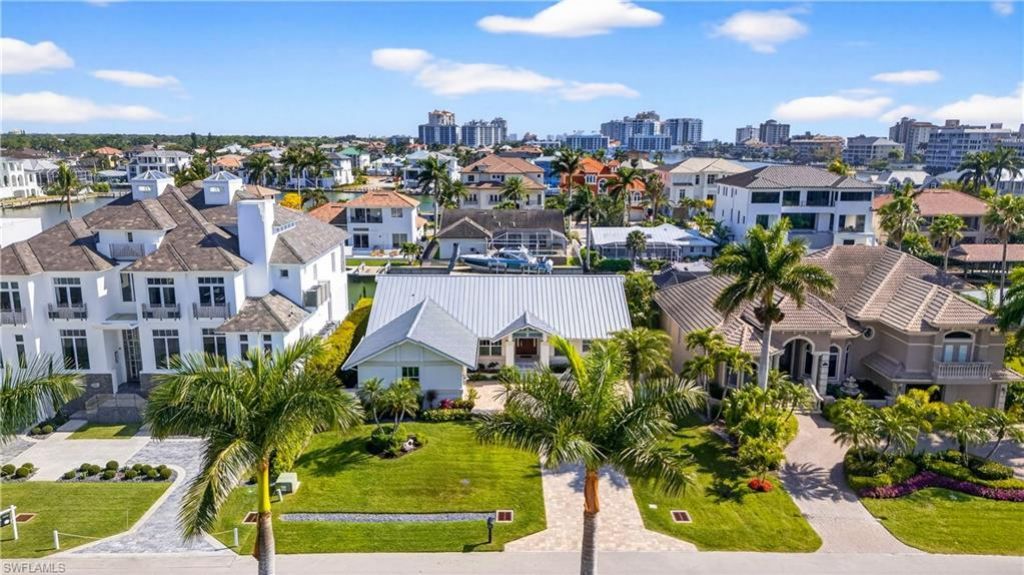 240 Channel Dr , Naples, FL 34108 Photo