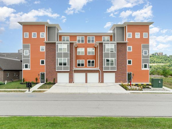 617 Manhattan Boulevard, Unit 204, Dayton, KY 41074