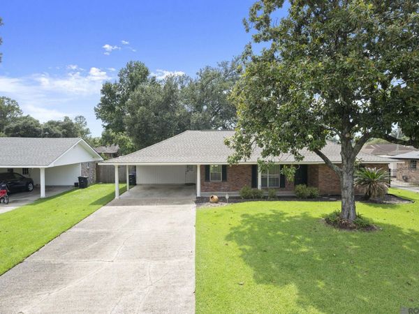 1088 S Burgess Dr, Baton Rouge, LA 70815