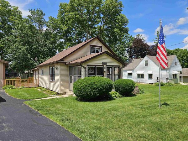 603 JOHN Street, PECATONICA, IL 61063