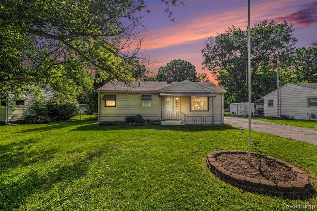 2089 Christner Street, Burton, MI 48519 Main Photo