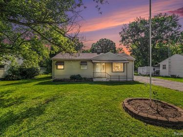 2089 Christner Street, Burton, MI 48519
