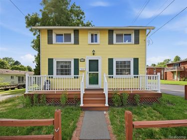 216 Bush Street, Howell, MI 48843