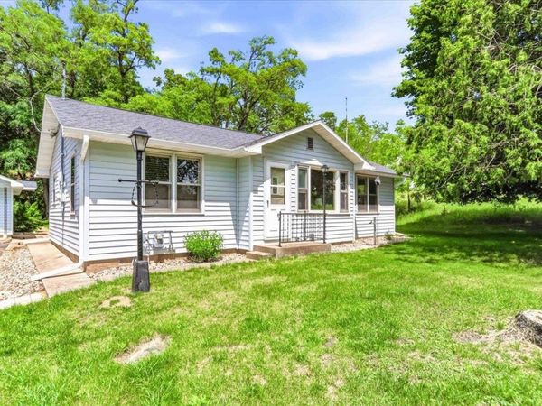 100 Mound View Drive, Friendship, WI 53934