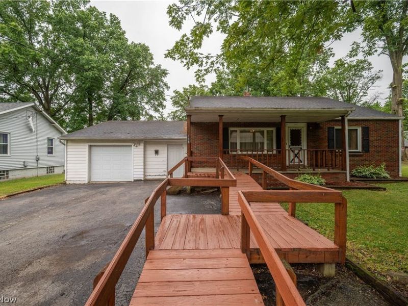 108 Fairlawn Avenue, Niles, OH 44446 Photo 1