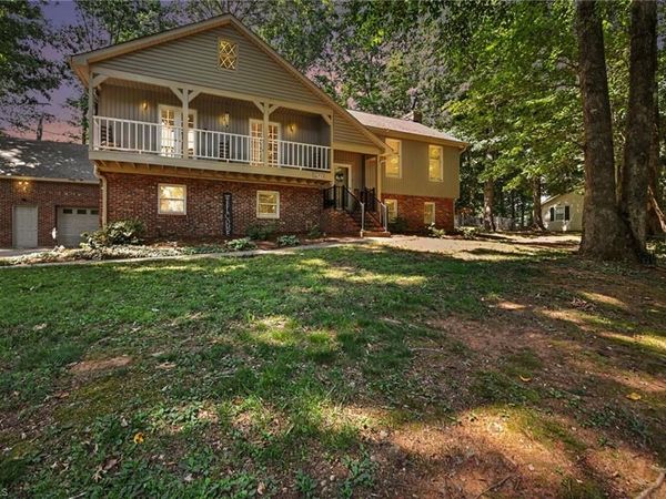 748 Crooked Run Road, Rural Hall, NC 27045