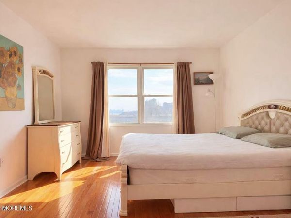 330 Promenade, Unit 330, Edgewater, NJ 07020