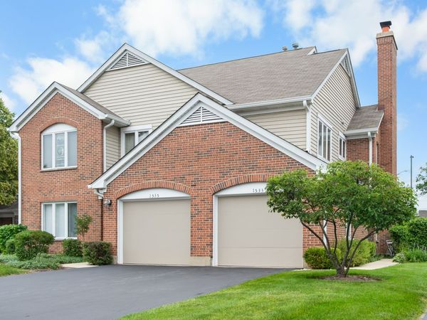1533 N Courtland Drive , Arlington Heights, IL 60004