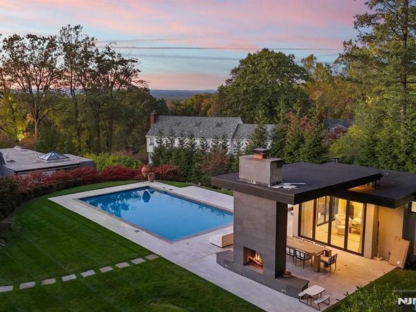 8 Stanton Road, TENAFLY, NJ 07670