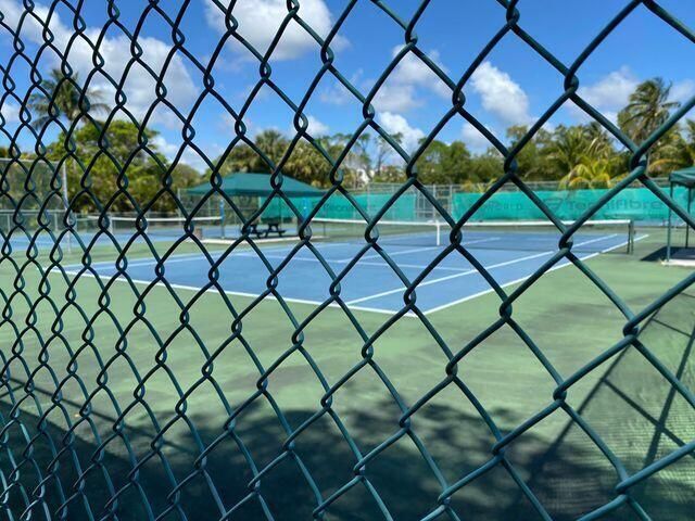 825 Egret Circle, Unit 404, Delray Beach, FL 33444 Photo