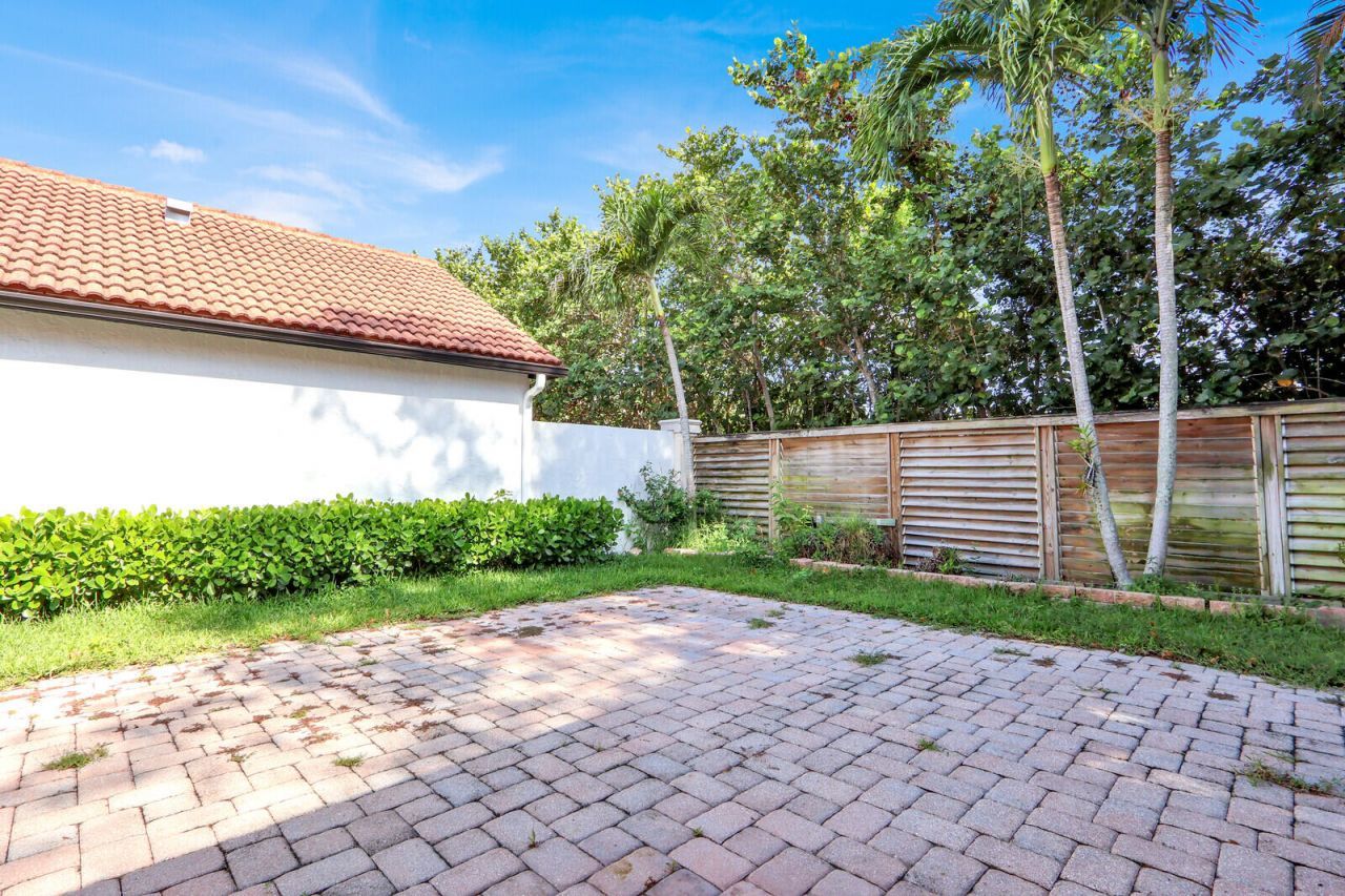 13 Ironwood Way N, Palm Beach Gardens, FL 33418 Photo