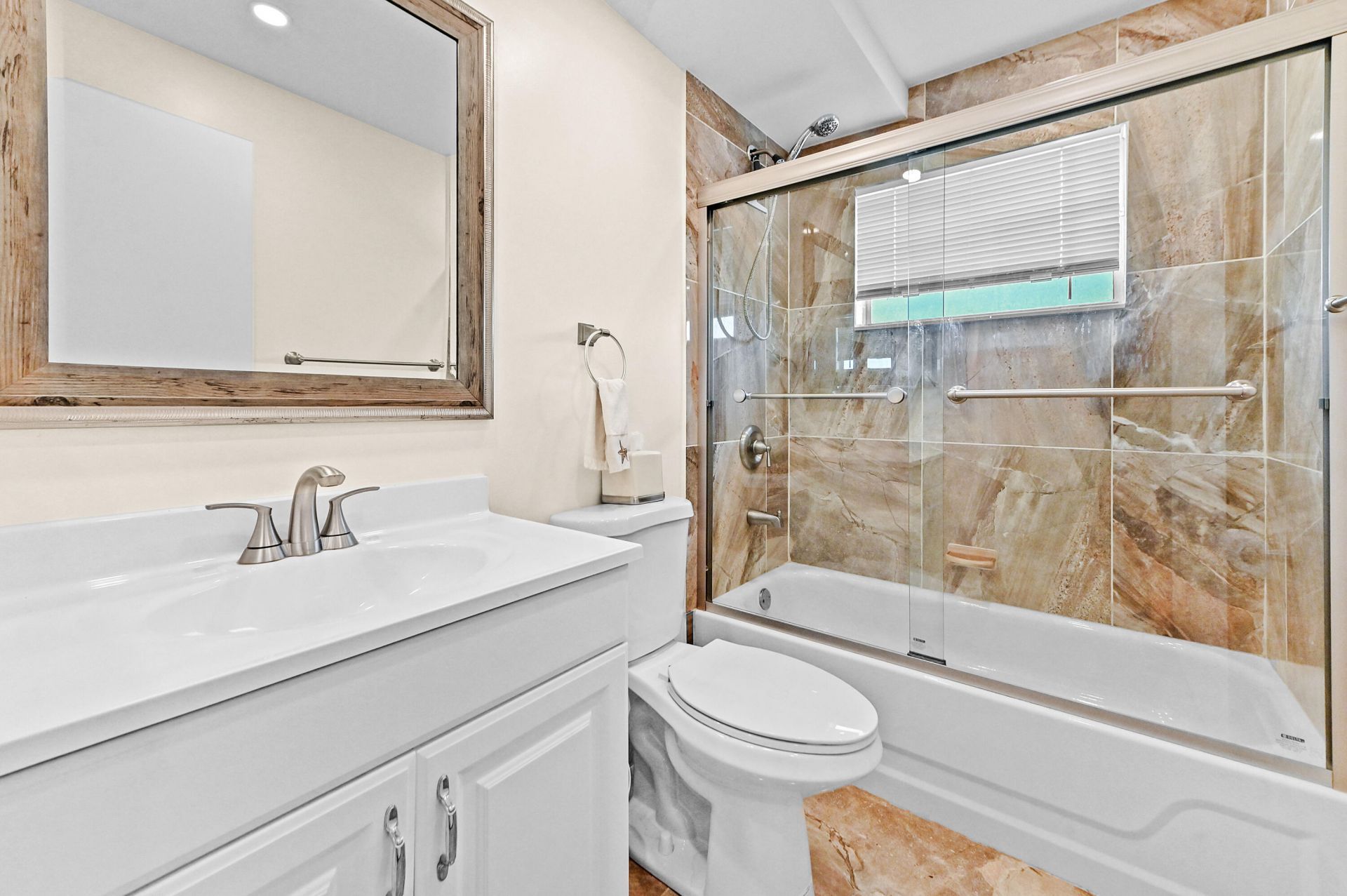 205 Flanders E, Delray Beach, FL 33484 Photo
