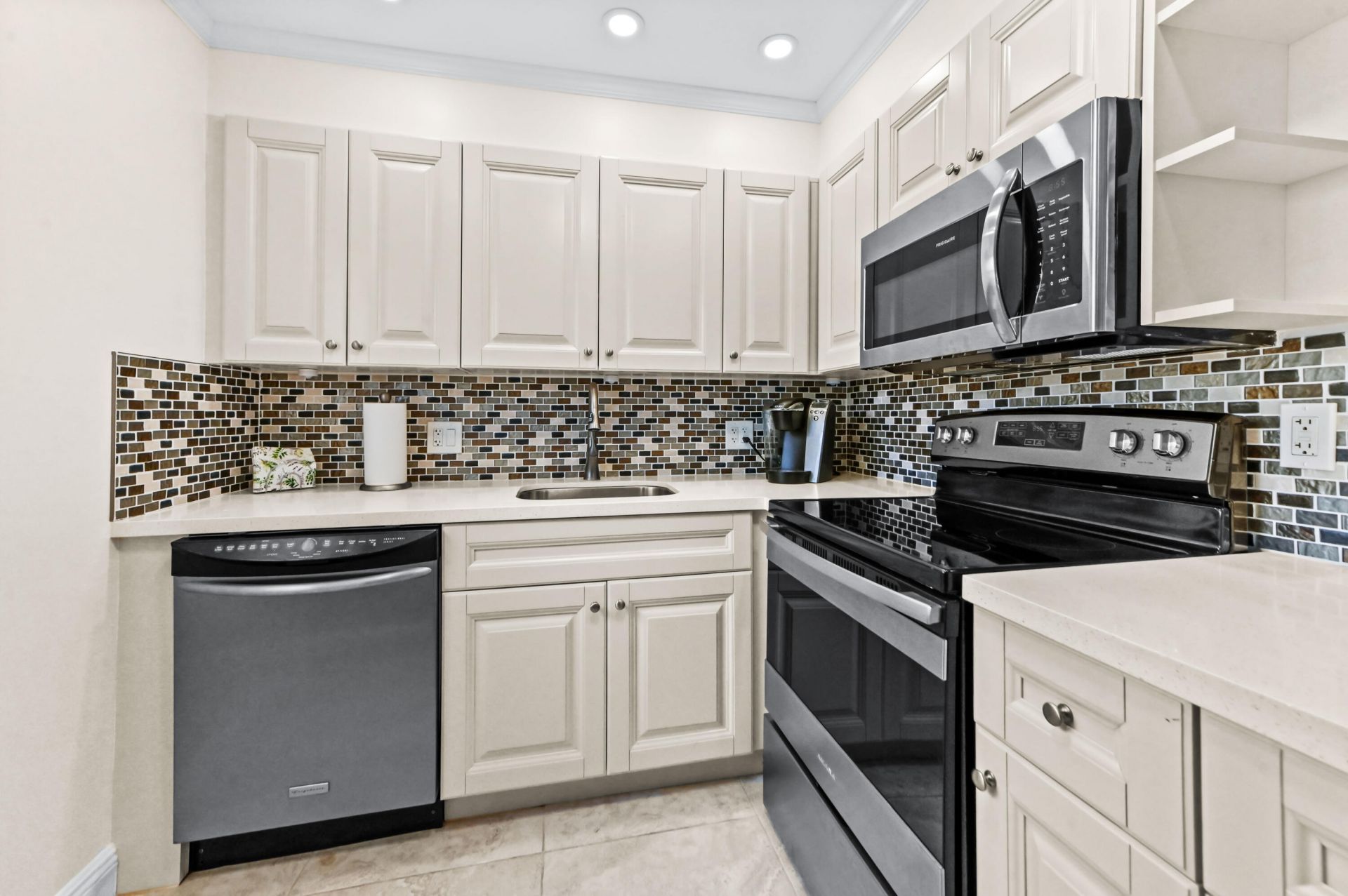 205 Flanders E, Delray Beach, FL 33484 Photo