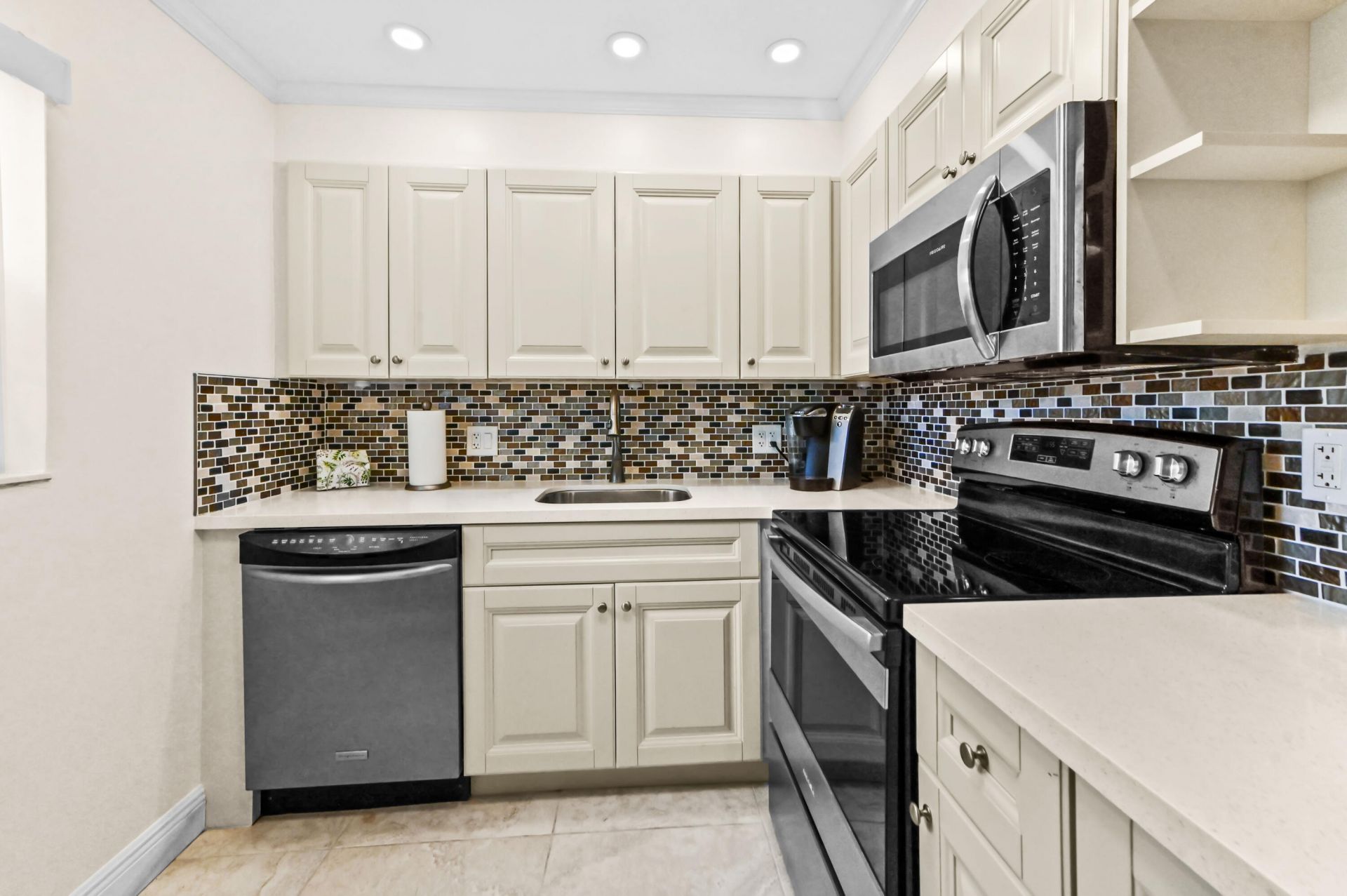 205 Flanders E, Delray Beach, FL 33484 Photo