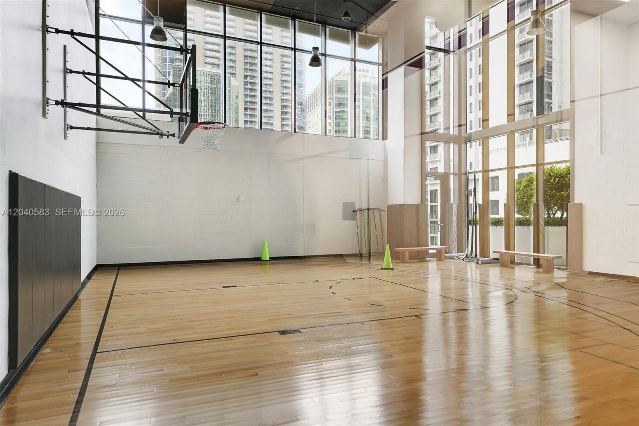 1010 Brickell Ave, Unit 3007, Miami, FL 33131 Photo