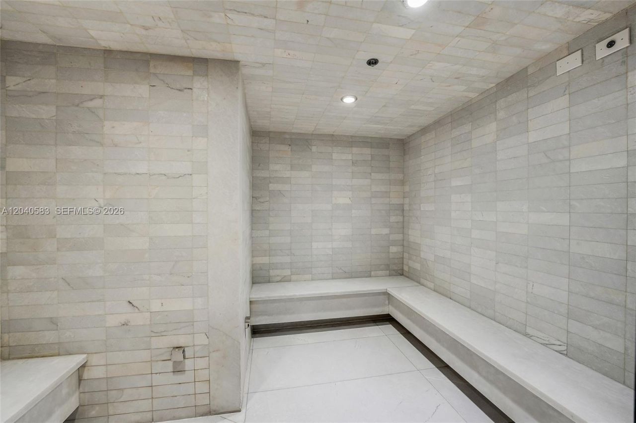 1010 Brickell Ave, Unit 3007, Miami, FL 33131 Photo