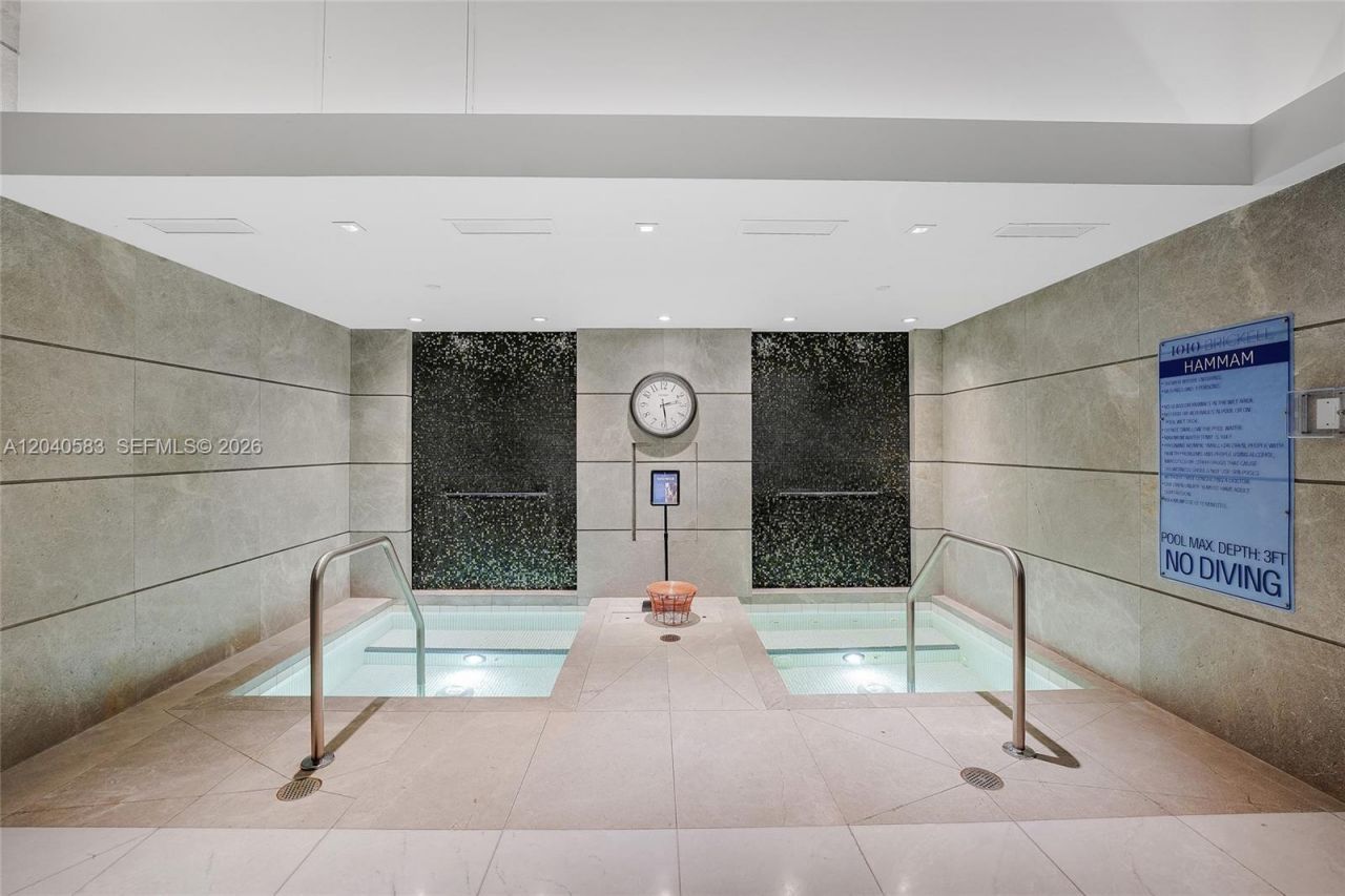 1010 Brickell Ave, Unit 3007, Miami, FL 33131 Photo