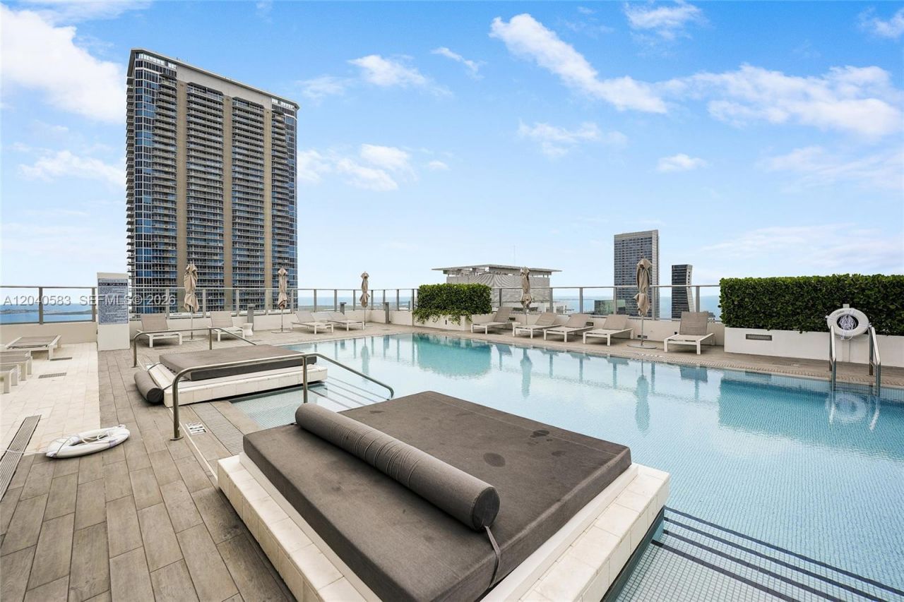 1010 Brickell Ave, Unit 3007, Miami, FL 33131 Photo
