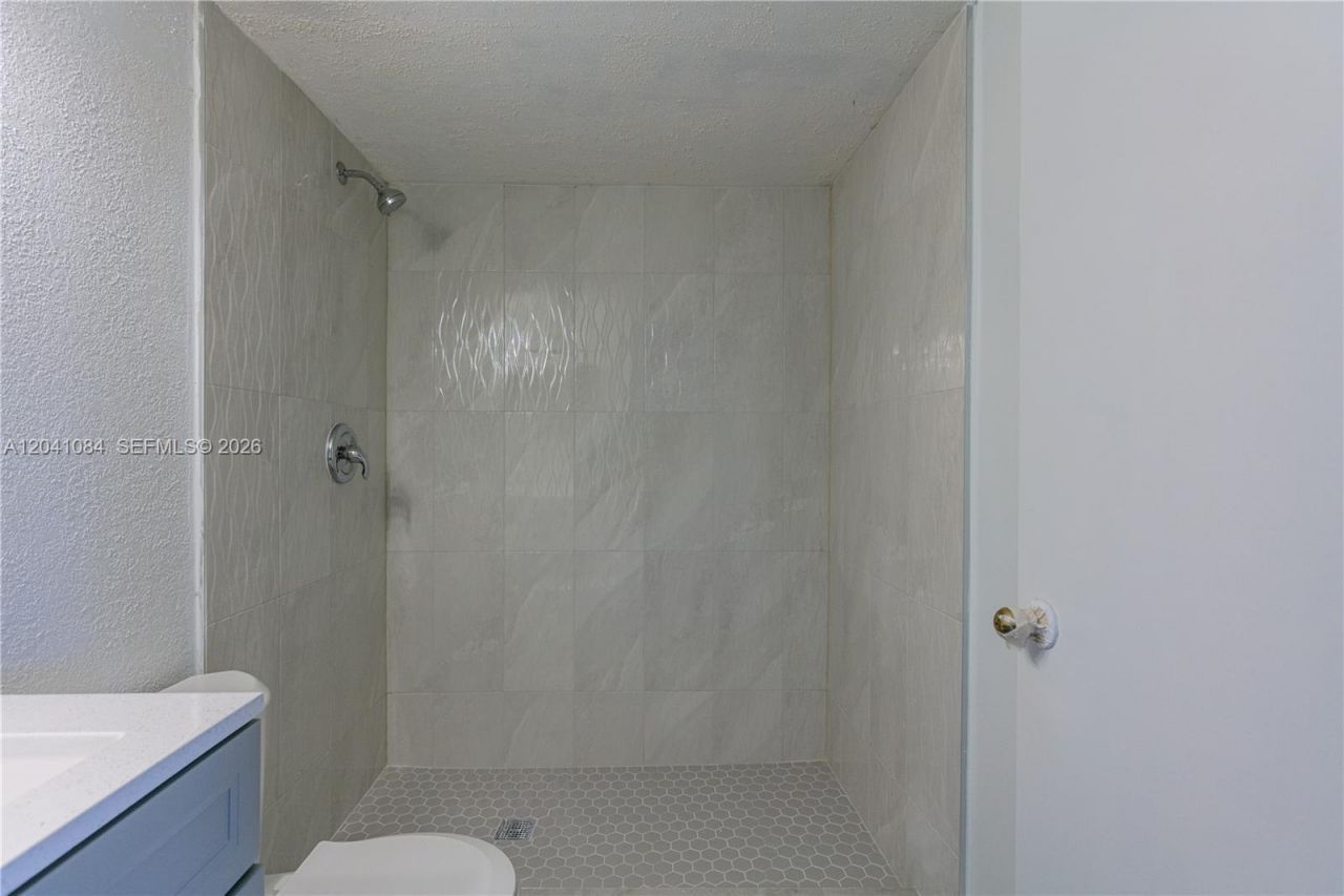 2513 San Remo Cir, Unit 2513, Homestead, FL 33035 Photo