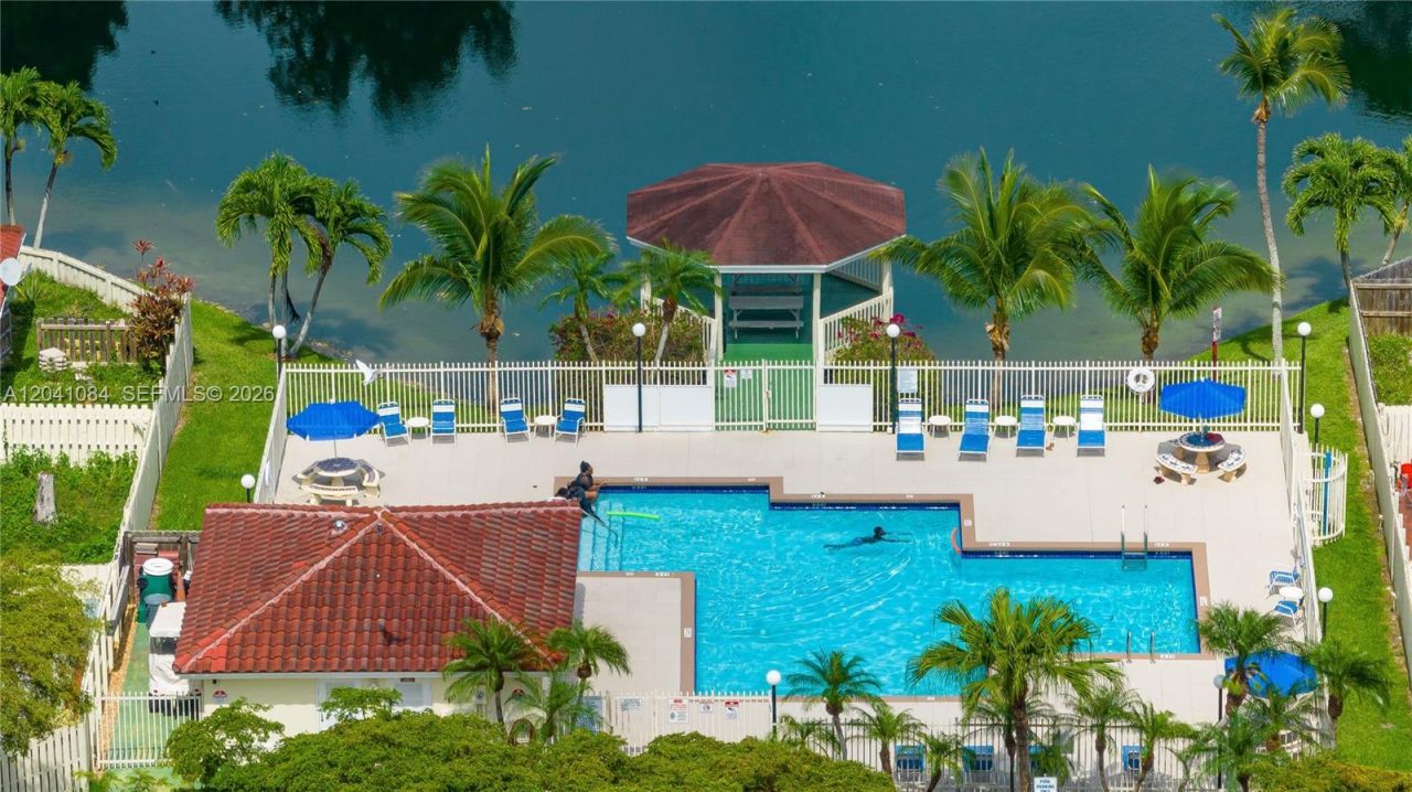 2513 San Remo Cir, Unit 2513, Homestead, FL 33035 Photo