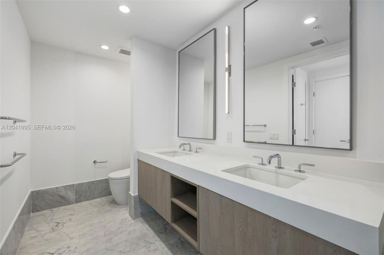 9221 E Bay Harbor Drive , Unit 210, Bay Harbor Islands, FL 33154 Photo