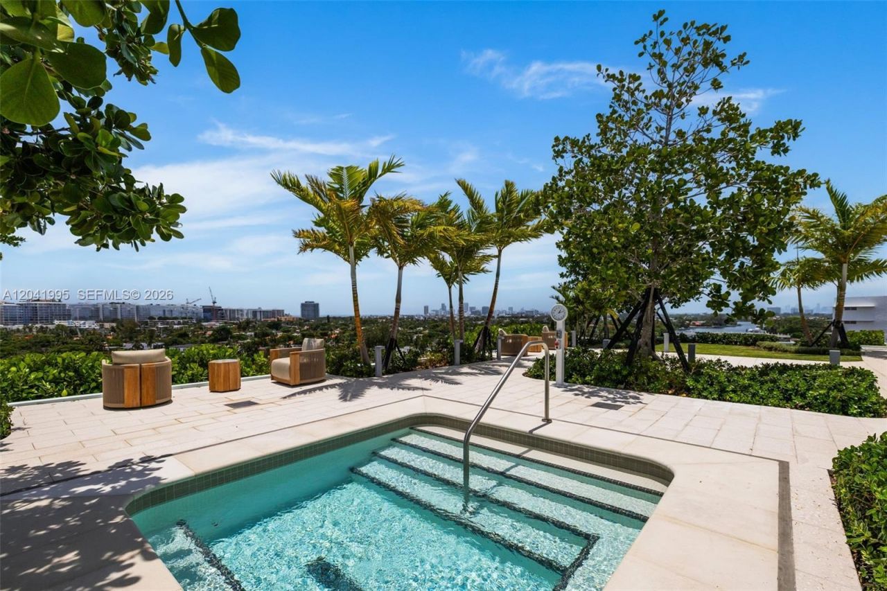 9221 E Bay Harbor Drive , Unit 210, Bay Harbor Islands, FL 33154 Photo