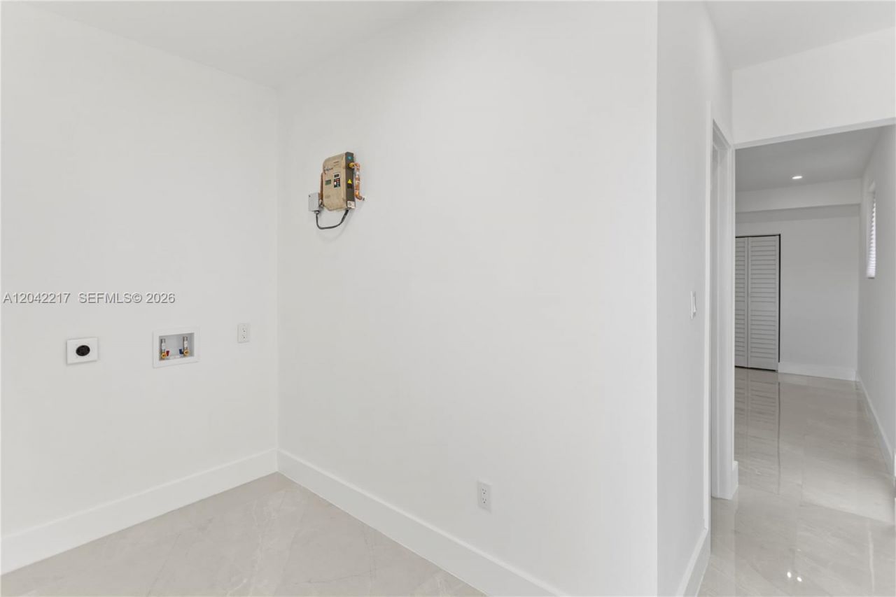 2431 Sabal Palm Dr, Miramar, FL 33023 Photo