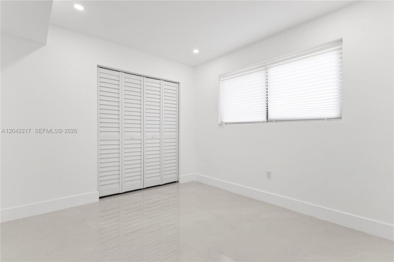 2431 Sabal Palm Dr, Miramar, FL 33023 Photo