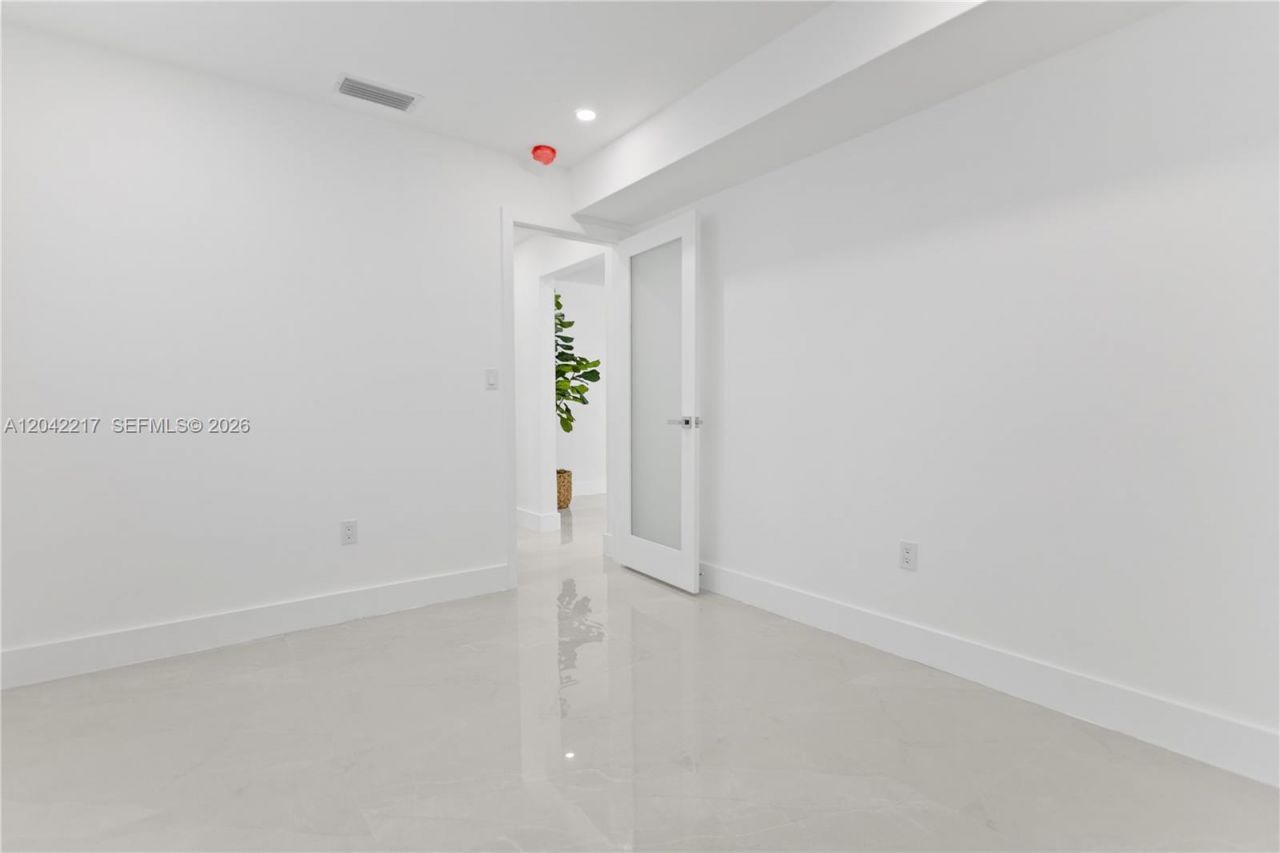 2431 Sabal Palm Dr, Miramar, FL 33023 Photo