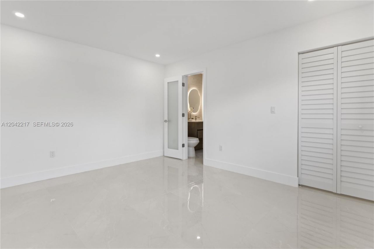 2431 Sabal Palm Dr, Miramar, FL 33023 Photo