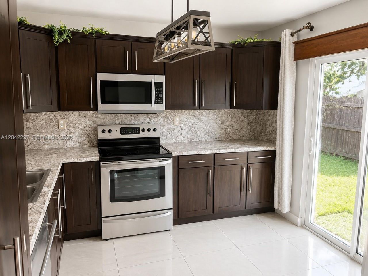 5788 Woodland Point Dr, Tamarac, FL 33319 Photo